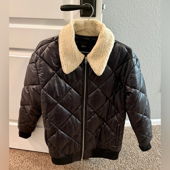 Rails Black Quilted Jacket with Cream Shearling Collar - Picture 2 of 2